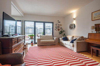 Exclusive Three-Bedroom Apartment in a Luxury Condominium in Seixal, Property for sale in EVW-0481AJ