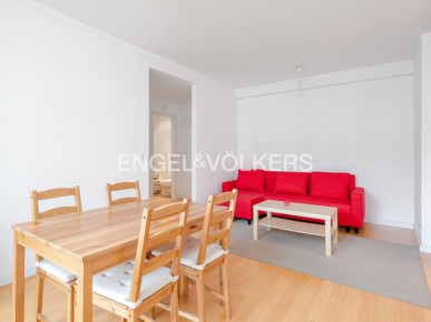 Modern T2 with Garage Near Rossio, Property for sale in EVW-04811A