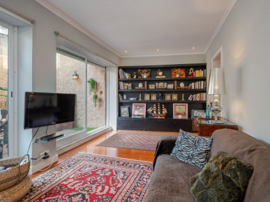 2-bedroom apartment with private garden in Santa Catarina, Property for sale in EVW-02R4CH