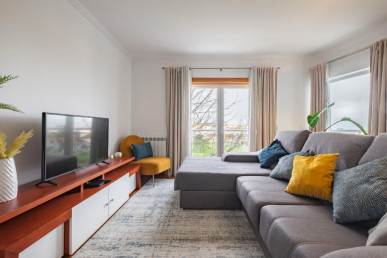 Bright and cozy 3-bedroom, ready to move in near University, Property for sale in EVW-047TN7