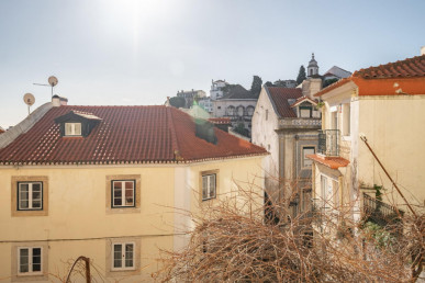 T2 Renovation in Graça, Property for sale in EVW-047S2Y