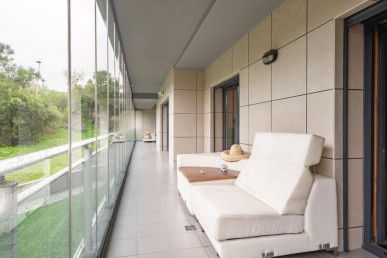 Spacious 2 Bedroom with a glass balcony and garage in Malva Rosa Condo, Property for sale in EVW-047POQ