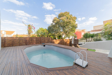 2-bedroom apartment with pool and terrace near Avenida da Liberdade, Property for sale in Lisbon, Lisbon, EVW-047IOD