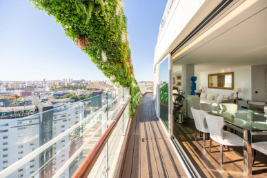 Exclusive 4-bedroom apartment in Parque das Nações, Property for sale in Parque das Nações, Lisbon, EVW-0478Y8