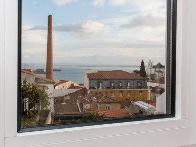 Renovated 2+1 Bedroom Duplex with River View in the Heart of Alfama, Property for sale in São Vicente, Lisbon, EVW-047242