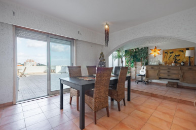 4 bedroom apartment with terrace and views in Amadora, Property for sale in Amadora, Lisbon, EVW-0469MJ