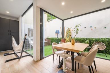 Renovated 4-bedroom apartment with terrace and garden — Anjos / Arroios, Property for sale in Arroios, Lisbon, EVW-04709T