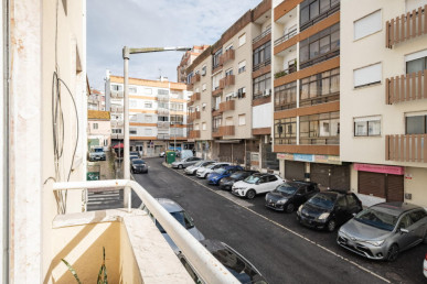 2-Bedroom apartment in Queluz, Property for sale in Lisbon, Lisbon, EVW-046XNC