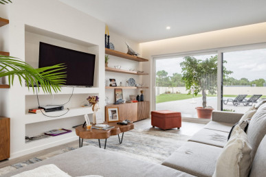 Luxury Single-Story Home in Vila Alegre, Property for sale in EVW-0472R5