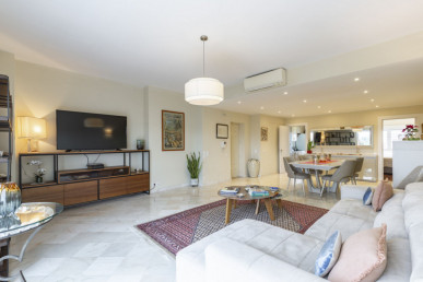 Excellent 3-bedroom in Prestigious Condominium, Property for sale in São Domingos de Benfica, Lisbon, EVW-0471BH