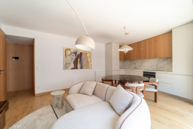 New 1 bedroom flat, with balcony, in Rua de Camões, Property for sale in Cedofeita, Santo Ildefonso, Sé, Miragaia, São Nicolau e Vitória, Porto, DL33642