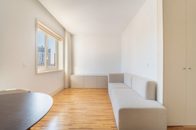 1 bedroom flat with storage room, in downtown Porto, Property for sale in Cedofeita, Santo Ildefonso, Sé, Miragaia, São Nicolau e Vitória, Porto, DL34804