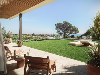5 bedroom villa with garden, swimming pool and parking in Estoril, Property for sale in Cascais e Estoril, Cascais, DL35008
