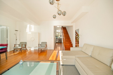 3 bedroom duplex flat, with 2 parking spaces, Monte Estoril, Property for sale in Cascais e Estoril, Cascais, DL35793