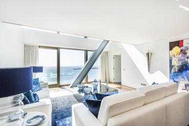 4 Bedroom Duplex Apartment, with sea view, in Cascais, Property for sale in Cascais e Estoril, Cascais, DL36101