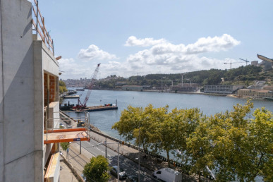 Prisma Douro, Property for sale in Lordelo do Ouro e Massarelos, Porto, DL33749