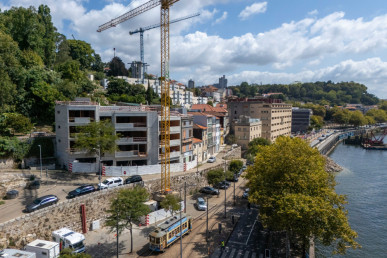 Prisma Douro, Property for sale in Lordelo do Ouro e Massarelos, Porto, DL33749